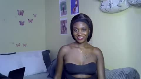 Nicole online show from April 7, 3:45 pm