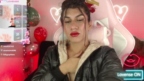 Snapshot of tefy_bratz chatting on January 4, 10:16 am tefy_bratz online show from January 4, 10:16 am