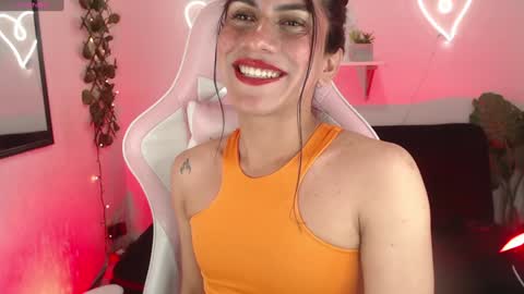 Snapshot of tefy_bratz chatting on January 11, 12:29 pm tefy_bratz online show from January 11, 12:29 pm