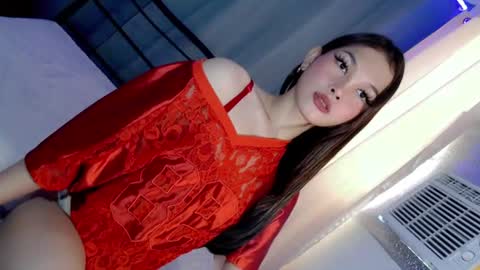 Lily online show from June 11, 2:33 am