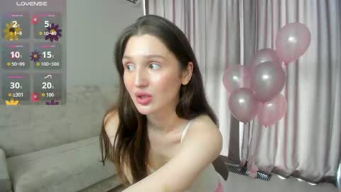 Amina online show from June 9, 1:34 pm