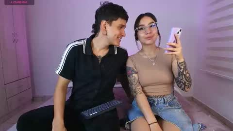 tender_dust online show from September 14, 12:21 am