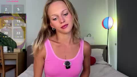 Snapshot of tendercrush chatting on July 13, 5:32 am Ellis online show from July 13, 5:32 am