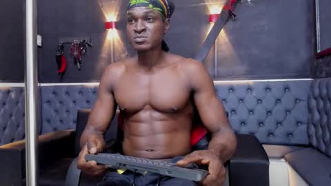 terranze_z online show from March 18, 7:39 pm