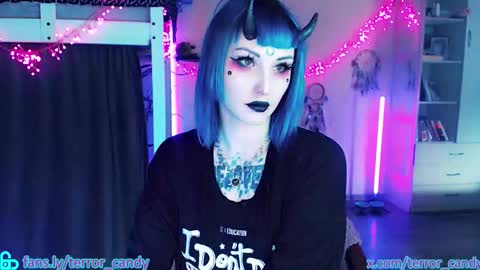 CRY BABY online show from February 25, 11:25 pm