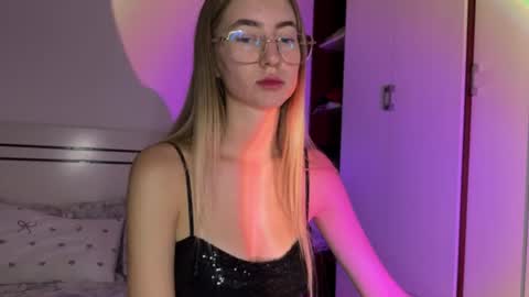 tessa_calmness online show from July 19, 5:11 am
