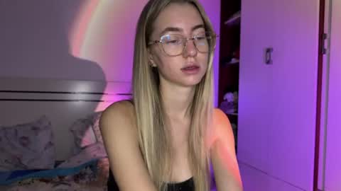 tessa_calmness online show from July 21, 2:47 am
