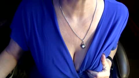 tessa_foxxx online show from November 4, 12:21 am