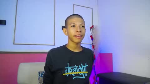 tessachains online show from November 24, 1:38 am