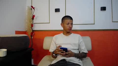 tessachains online show from December 5, 2:09 am