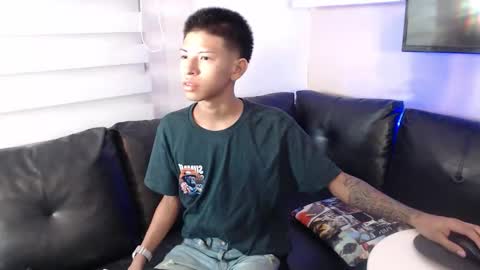 tessachains online show from January 9, 4:10 pm