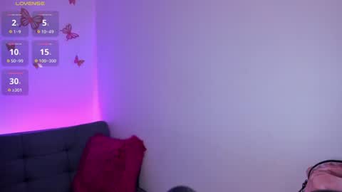 Tessa foxie      online show from August 5, 12:30 pm