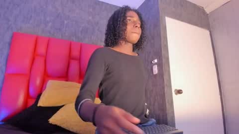 teylor_lovee online show from December 23, 3:59 am