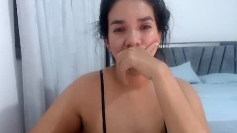 tezza smith online show from July 17, 11:42 pm
