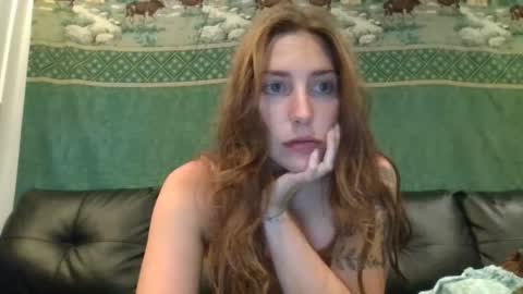 Tessa online show from August 3, 4:44 am