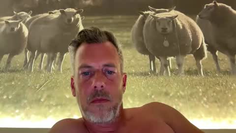 thabomb420563 online show from June 1, 11:06 pm