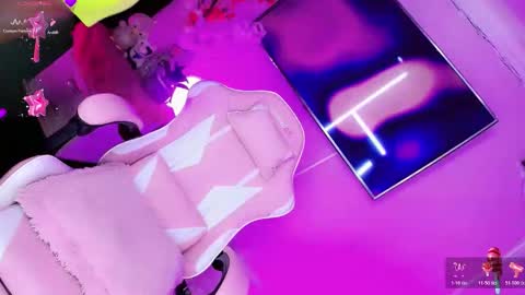 Thalia Girl online show from February 20, 1:57 am