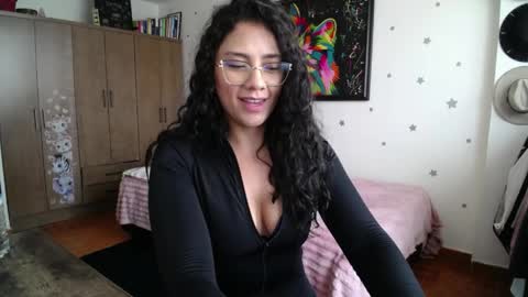    online show from April 6, 7:48 pm