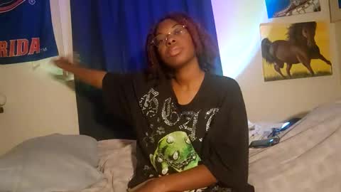 thaliagodiva online show from June 9, 2:45 am