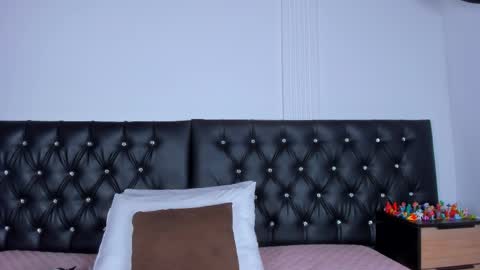 thara webstter online show from October 24, 11:50 am