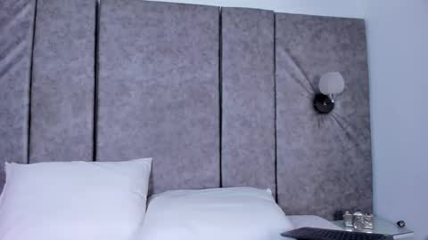 thara webstter online show from December 22, 11:40 am