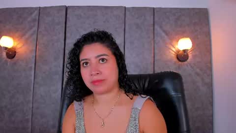 thara webstter online show from July 1, 11:45 am