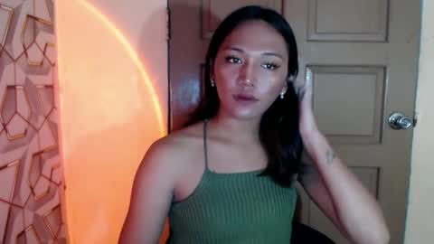 Snapshot of thatgirl_jammelaxxx chatting on February 7, 4:59 am Jammela online show from February 7, 4:59 am