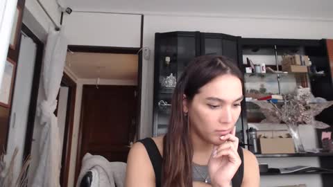 thayanizreal online show from February 1, 2:15 pm