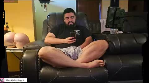 the_alpha_dog_xxx online show from June 10, 5:12 pm