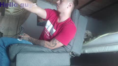 Snapshot of theangelmiguel chatting on February 17, 3:47 am Miguel Angel online show from February 17, 3:47 am