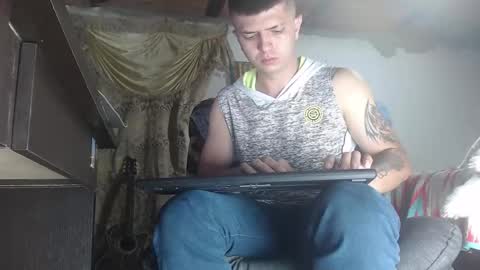 Snapshot of theangelmiguel chatting on February 24, 7:22 am Miguel Angel online show from February 24, 7:22 am