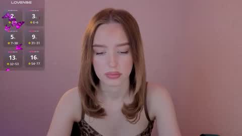 Olivia online show from May 1, 7:07 pm