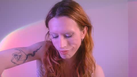 Snapshot of thedollxxxperience chatting on December 28, 5:14 pm Yolanda online show from December 28, 5:14 pm