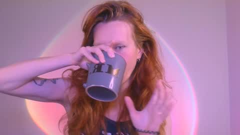 Snapshot of thedollxxxperience chatting on January 2, 6:23 pm Yolanda online show from January 2, 6:23 pm