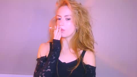 Snapshot of thedollxxxperience chatting on February 3, 6:02 pm Yolanda online show from February 3, 6:02 pm