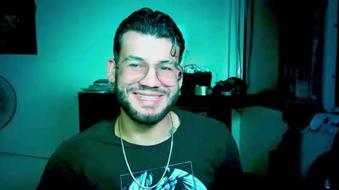 Snapshot of thedragonboyxxx chatting on March 14, 1:12 am thedragonboyxxx online show from March 14, 1:12 am