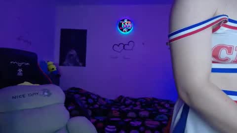 TheFarmergirl online show from February 7, 5:00 am