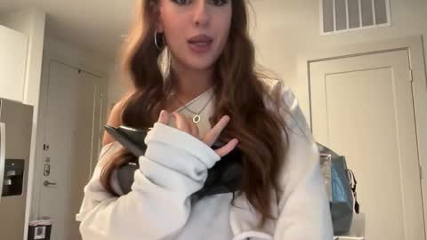 Snapshot of thegabzilla chatting on December 22, 9:23 pm thegabzilla online show from December 22, 9:23 pm