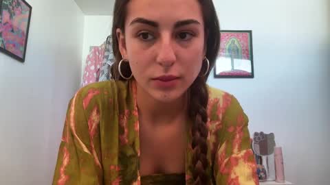 Snapshot of thegabzilla chatting on March 27, 5:01 pm thegabzilla online show from March 27, 5:01 pm