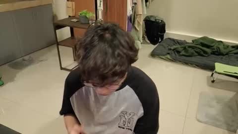 Green online show from April 13, 9:37 am