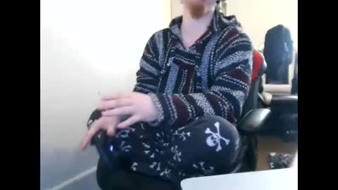 fuzzyfox online show from February 26, 7:13 pm