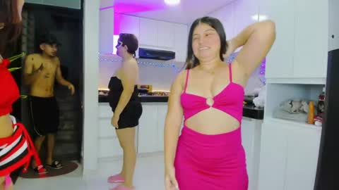  boy james online show from May 24, 1:10 am