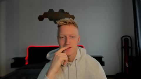 thejacob_d online show from November 13, 8:35 am