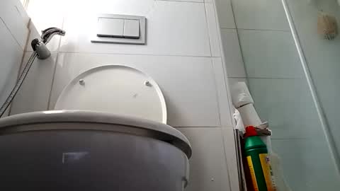 Snapshot of theking12321149290 chatting on March 6, 11:17 am theking12321149290 online show from March 6, 11:17 am