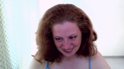 Snapshot of theladysblush chatting on June 23, 7:39 am Ella online show from June 23, 7:39 am