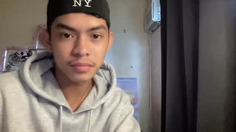 Snapshot of thelifeof_johnpol chatting on March 2, 12:13 am thelifeof_johnpol online show from March 2, 12:13 am