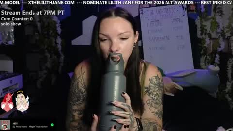 Lilith Jane online show from April 16, 1:06 am