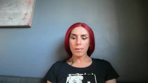 Snapshot of thematryoshka chatting on January 17, 10:24 pm Lucy Lucy online show from January 17, 10:24 pm