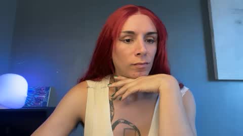 Snapshot of thematryoshka chatting on February 4, 8:03 pm Lucy Lucy online show from February 4, 8:03 pm