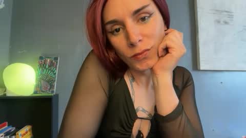 Snapshot of thematryoshka chatting on February 12, 7:20 pm Lucy Lucy online show from February 12, 7:20 pm